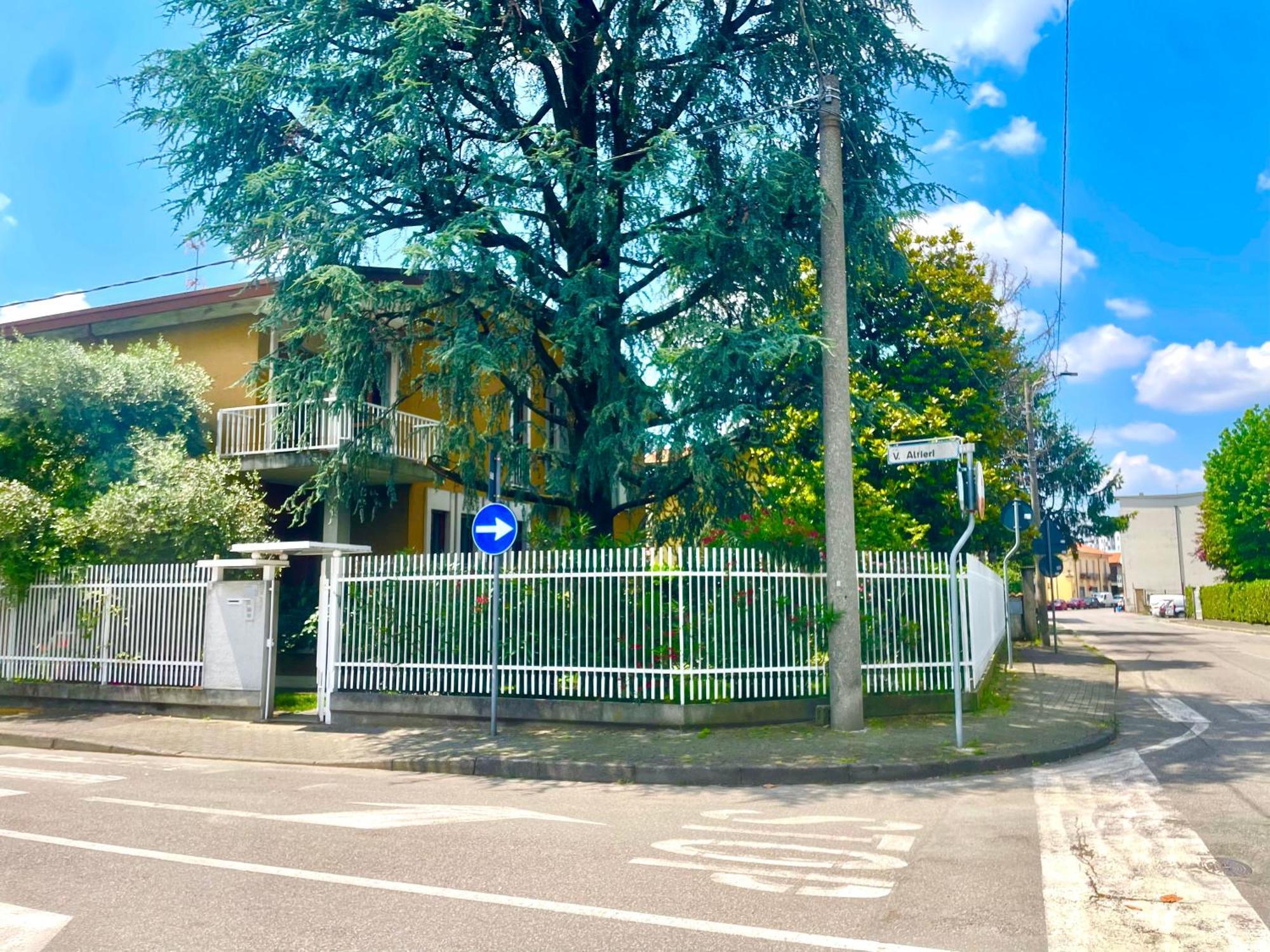 Appartamento Tra Monza E Milano Muggiò Extérieur photo